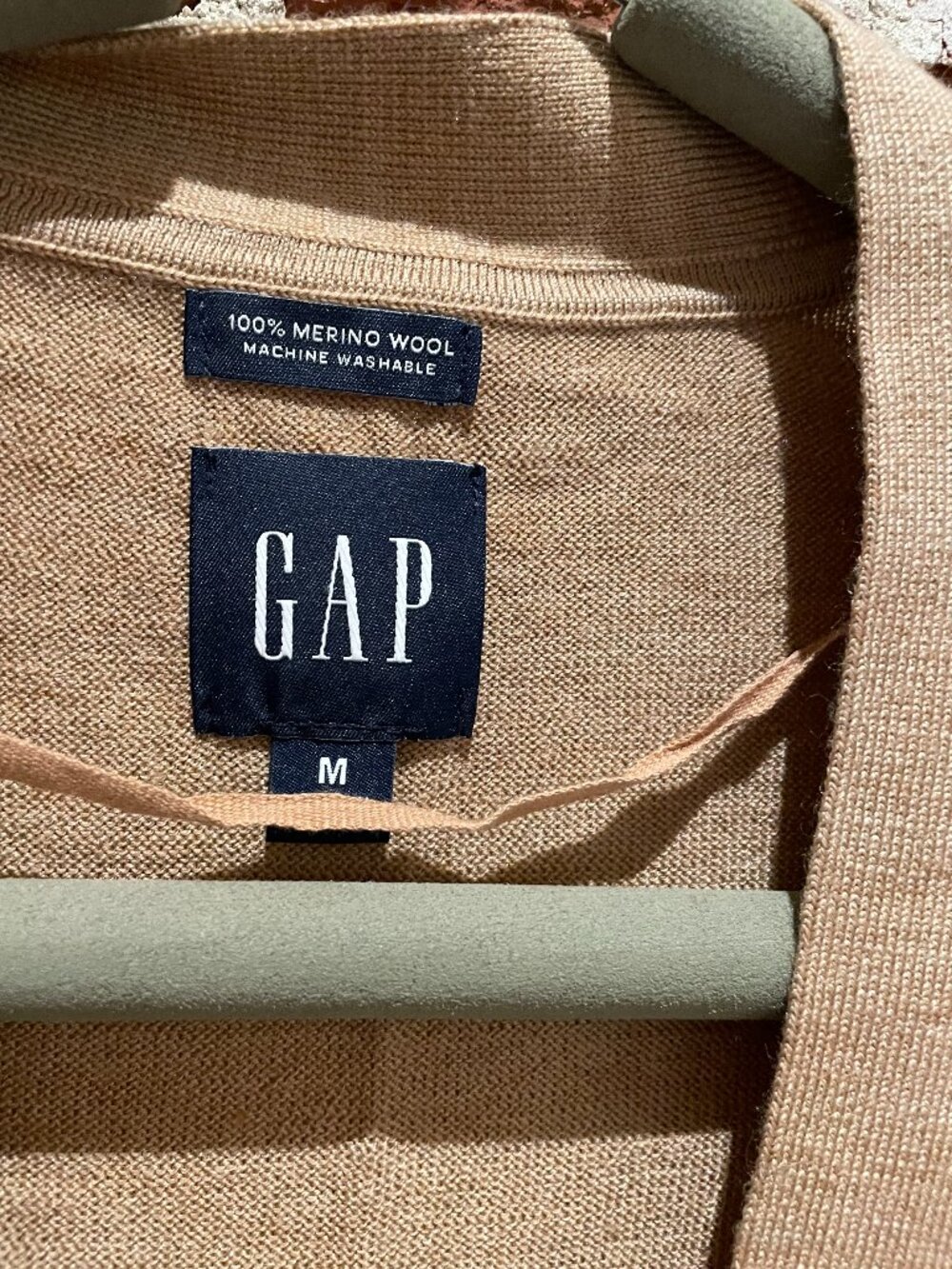 GAP 100% Merino Wool Camel Cardigan - Picture 2 of 3
